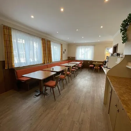 Metzgerstubn ベッド・アンド・ブレックファスト 3*