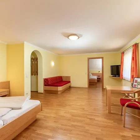 ベッド・アンド・ブレックファスト Metzgerstubn 3*